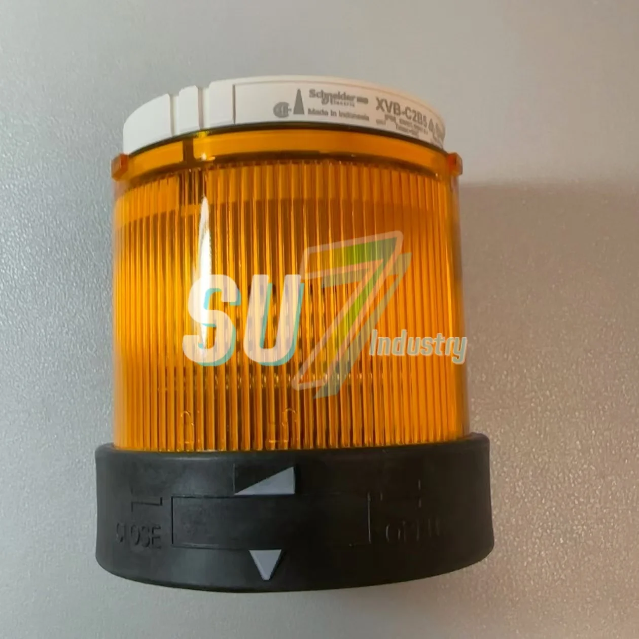 信号灯柱 新品箱入り XVBC2B3 XVBC2B4 XVBC2B5