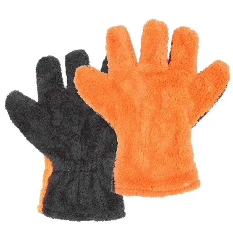 1/2pcs Double-Sided Coral Fleece Car Cleaning Gloves Cratch-Free Wash Mitts Five-Finger Design For Car Glass Wheels Cleaning view 4