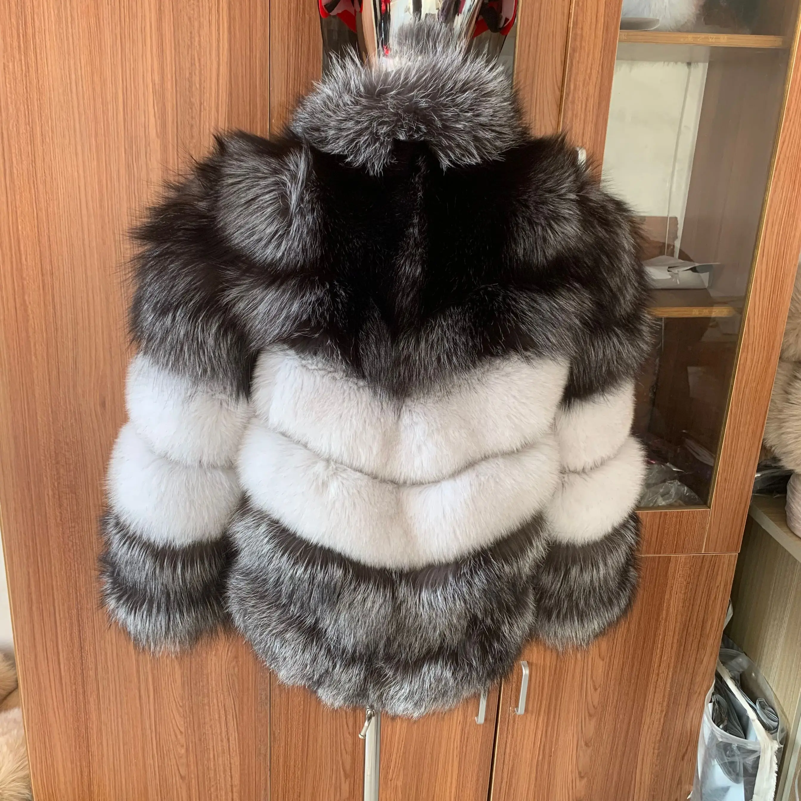 2023 new fur coat women\'s natural real fur jacket with stand-up collar winter fashion silver fox plus fox fur mixed fluffy coat