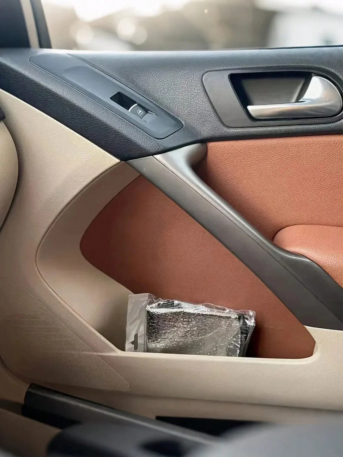 Солнцезащитный козырек на руль автомобиля — летняя теплоизоляция и защитный козырек от ультрафиолета, фольга и пузырьковый материал, серебряный отражатель