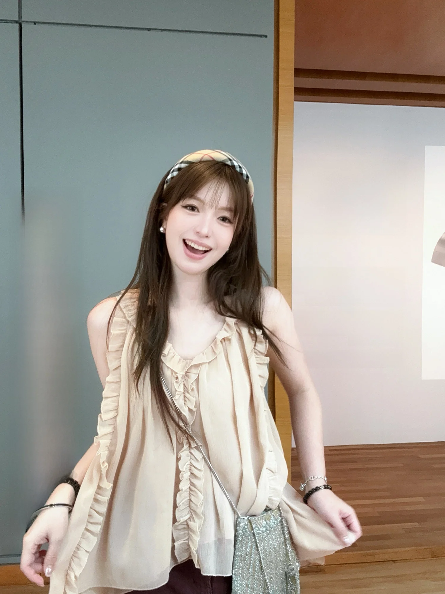 

Romantic Gentle Design Wooden Ear Double Layer Svel Women's irt French Sle Slim Fit V-ne Breathable Thin Pol...