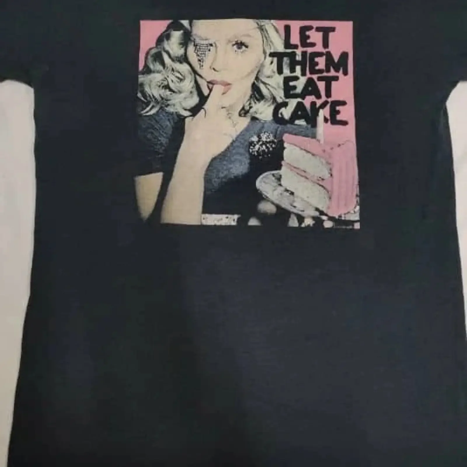 Camiseta Cinza Escuro Vintage Lavada e Esticada da Tour Rebel Heart da MADONNA Let Them Eat Cake, Tamanho S, Roupas Casuais de Designer