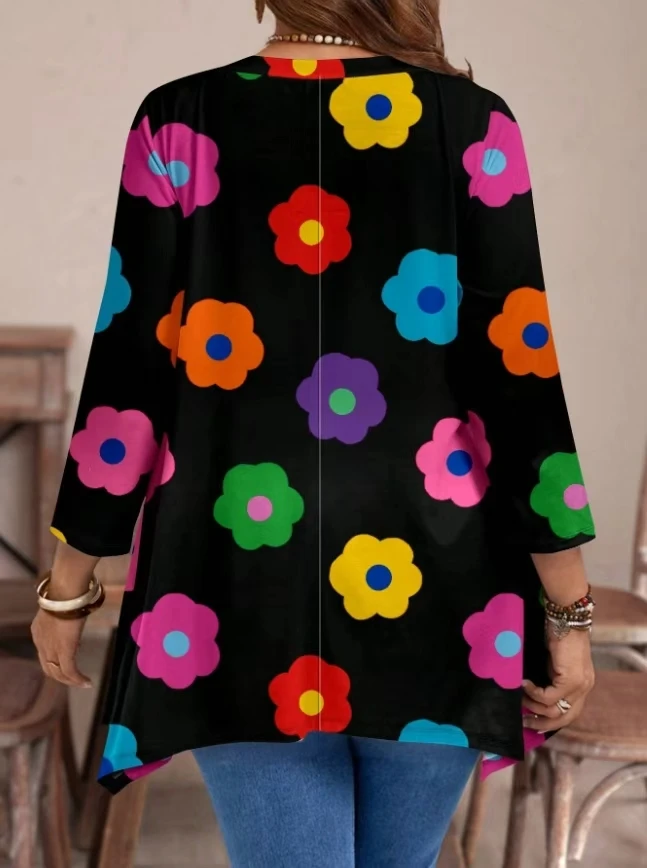 Chemisier noir imprimé floral coloré, grande taille, col smocké artistique, haut ample décontracté avec décolleté de déclaration pour tous les jours