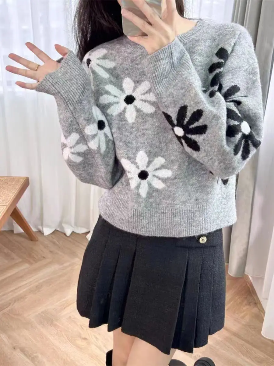 2024 New Daisy Floral Knit Women\'s Sweater Pullover Brand Designer Y2K Korean Fall/Winter Cashmere O-Neck Sandos Women\'s Sweater