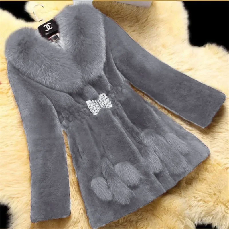 

Autumn Winter Faux Fur Coat Women Clothing Slim Fur Jacket Warm Crystal Button Long Sleeve Luxury Design Windproof Jackets New