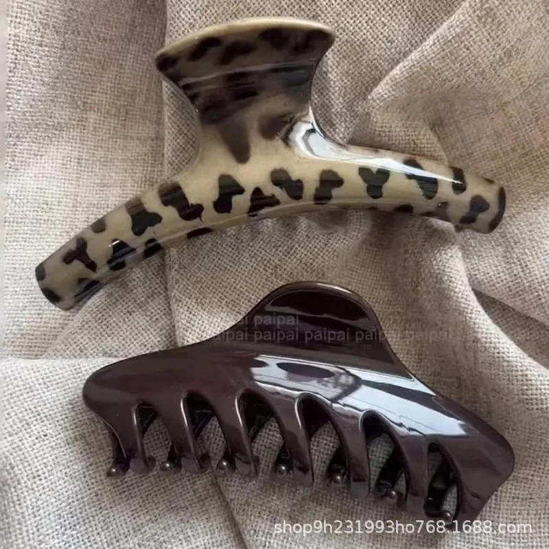 

2Pcs Vintage Leopard Print Large Shark Hair Claw Clip Women Elegant Geometric Catch Clamp Hairgrip Hold Hair Styling Accessories