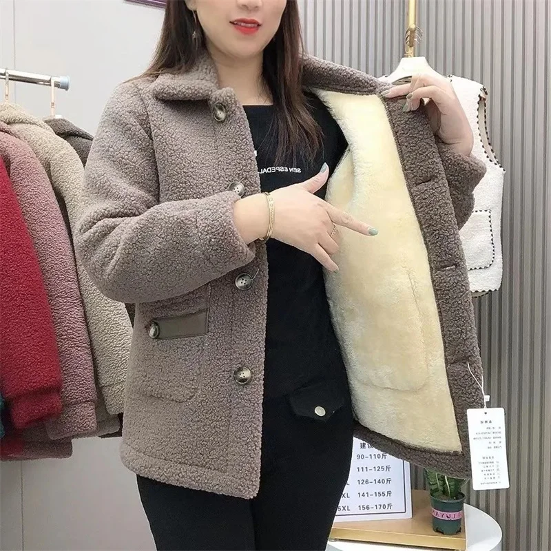 2023 New Winter Imitation Lambswool Lambswool Jacket Padded Thicken Solid Color Pocket Mother Fur Coat Women Parkas