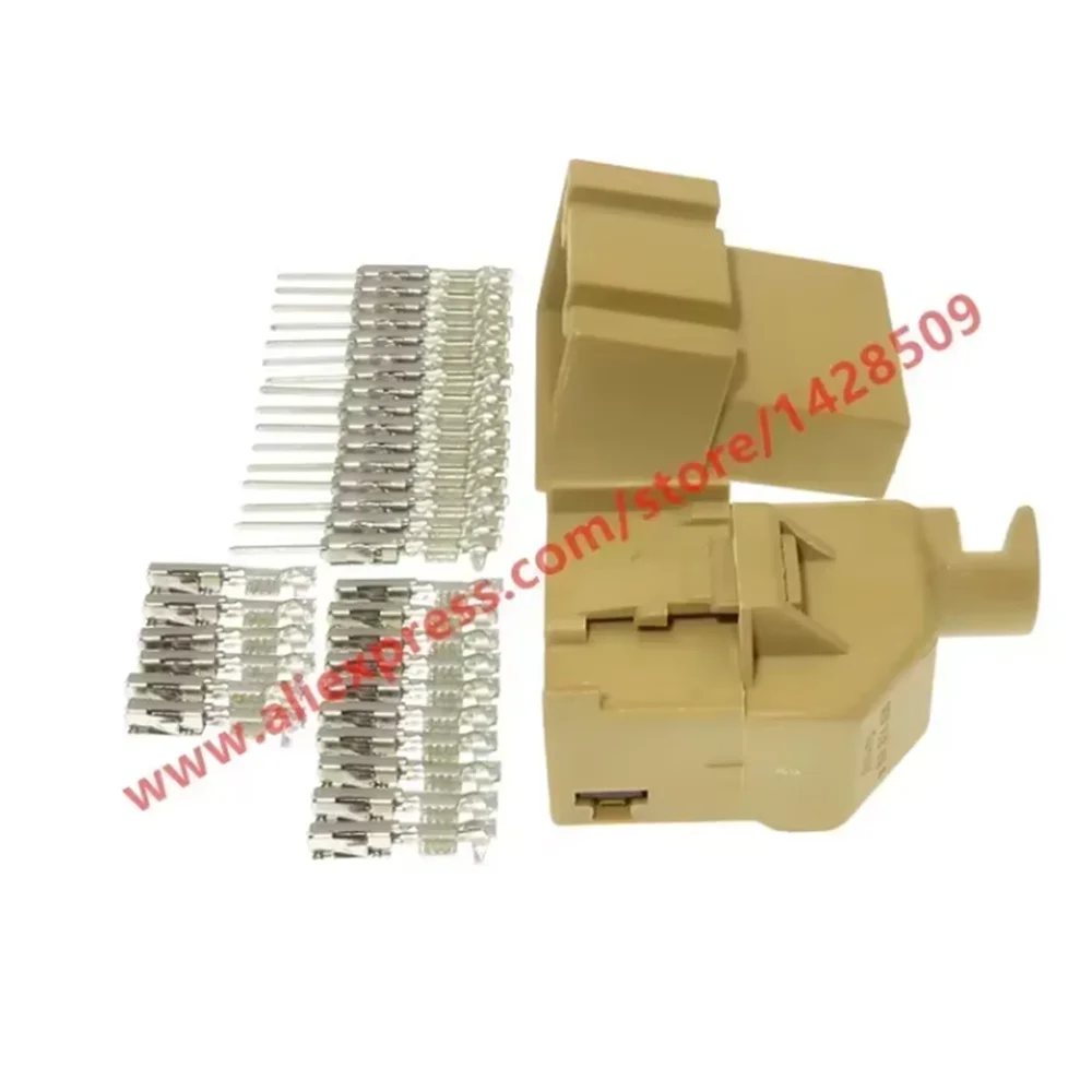 1 Set 16 Pin Auto Reversing Radar Wire Plug Parking Module Connector For Audi VW 8E0 972 416 A 8E0972416A