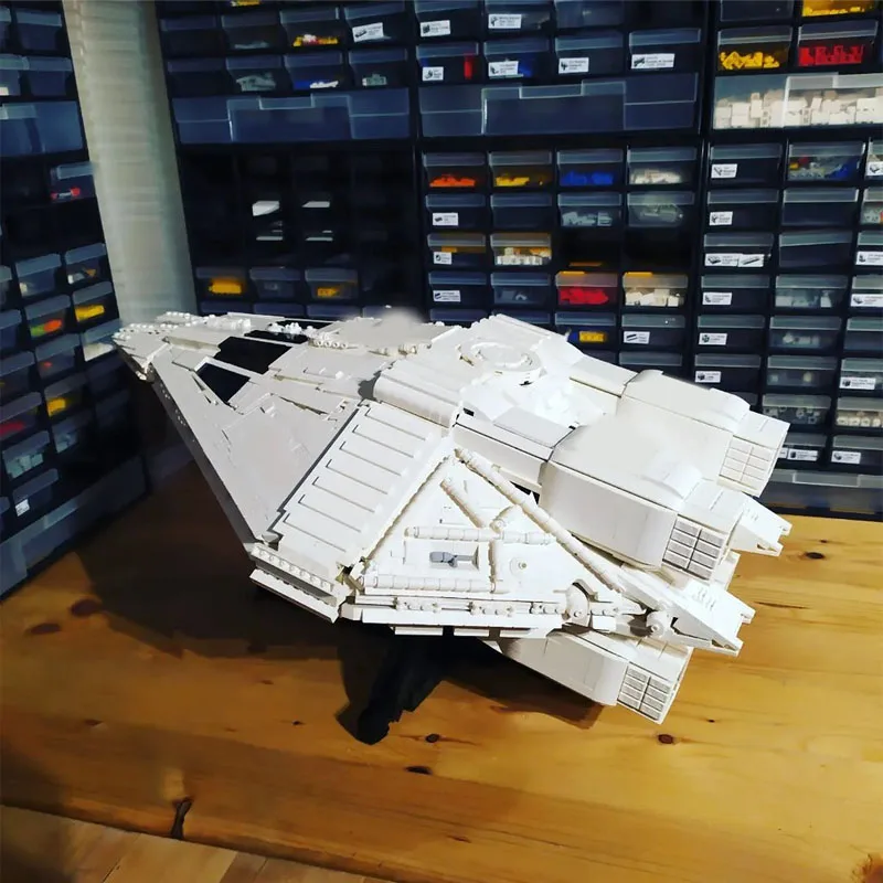 

MOC-87504New Outer Space Spaceship Battleship Building Block Model with8402Pieces, Boys AndChildren's Birthday and Christmas Toy