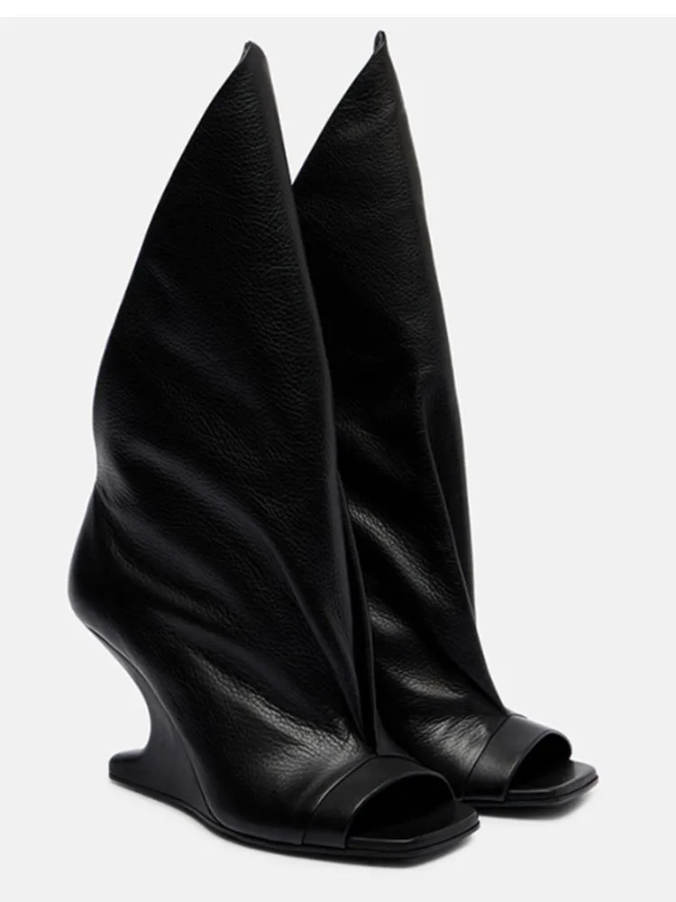 

Spring and Summer New Coarse High-heeled Women's Short Boots with Round Toe and Exposed Toe, Fashionable Plus Size Women's Boots