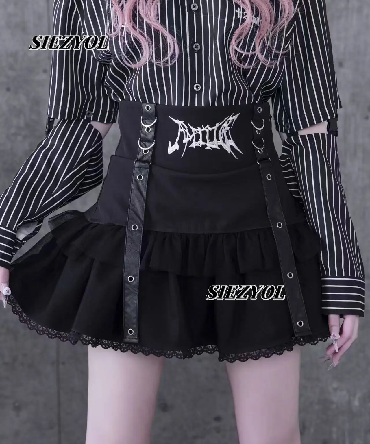 High Waist Embroider Leather Buckle Short Skirt Subculture Leather Buckle A- Line Cake Culottes Patchwork Lace Pleated Skirts