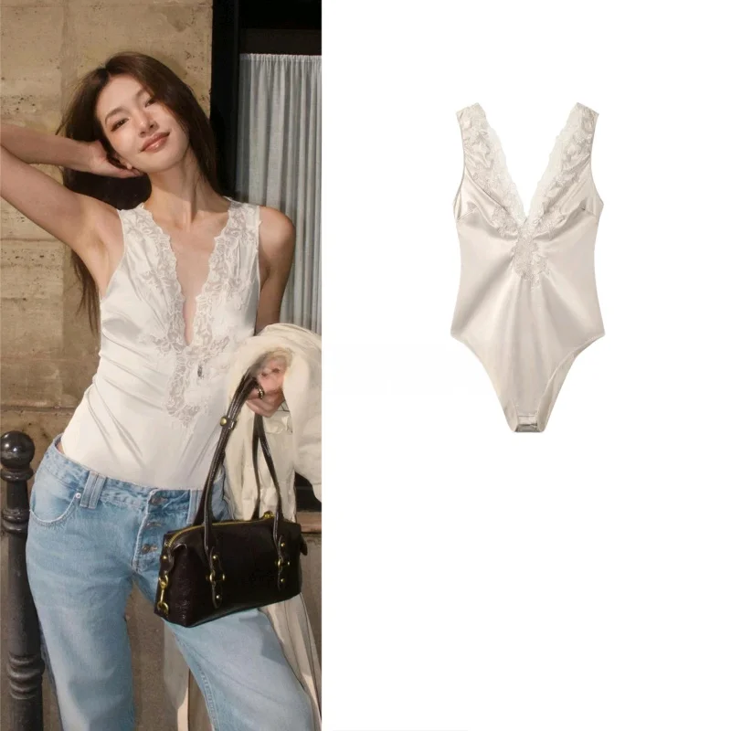 

Весенняя новинка: женское кружевное боди с V-образным вырезом, без рукавов, на пуговицах, из шелковистого сатина, оригинальный дизайн, прямой крой, короткие шорты.