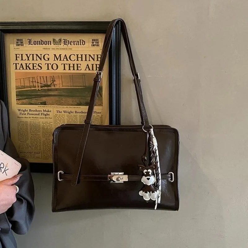 

Модная сумка с трендовым дизайном, логотипом-буквой, сумка-кроссбоди для женщин, классическая дизайнерская сумка из парижской кожи.