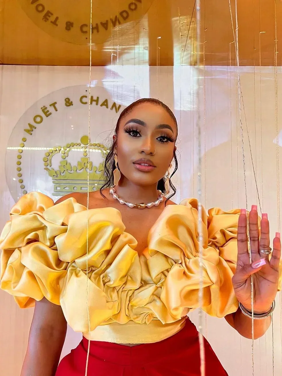 

Женская блузка, топы, рубашка с коротким рукавом и рюшами, с открытыми плечами, летняя элегантная стильная африканская вечеринка, свидание, модная новинка 2023