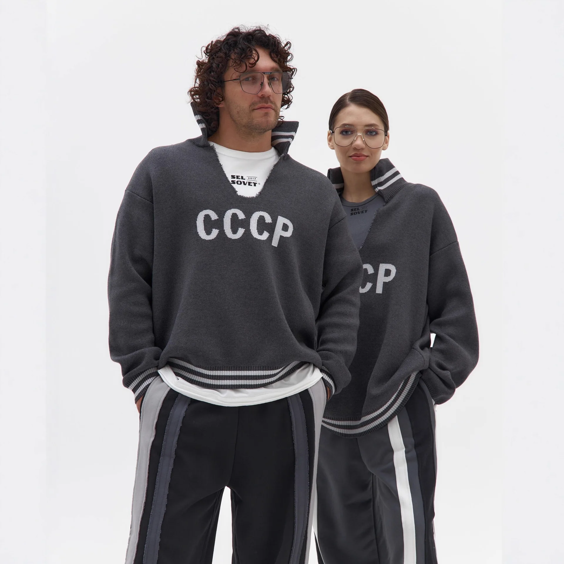 

2026 New Knitted Sweater Fashion Men Fashion Trend Loose Pullover V-neck Warm and Lazy Unisex Versatile Casual Top New Clothing