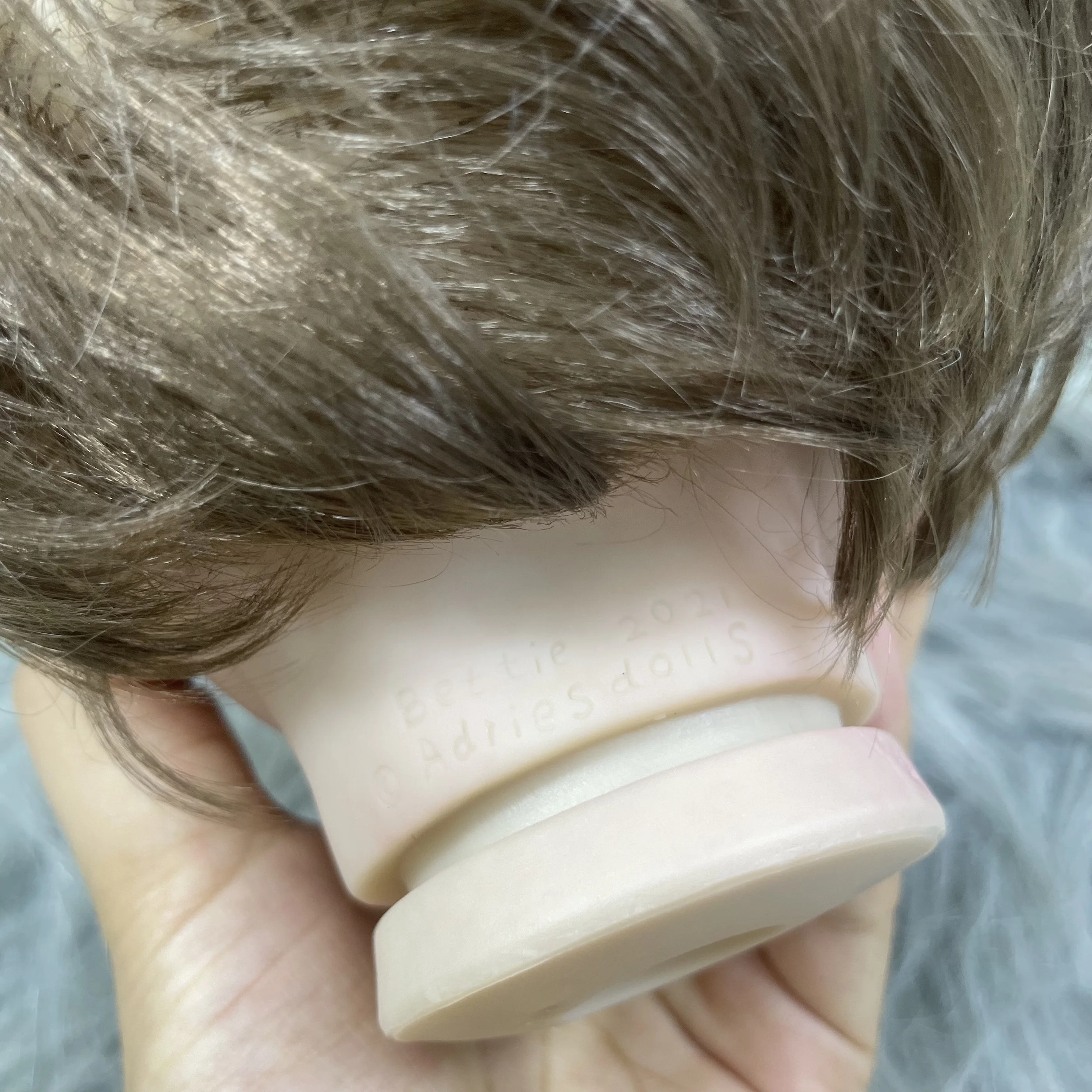 ตุ๊กตาเด็กเกิดใหม่ทำสี18นิ้วพร้อมชุดปลูกถ่ายผมตุ๊กตาไวนิลแบบไม่ประกอบชุดของขวัญ