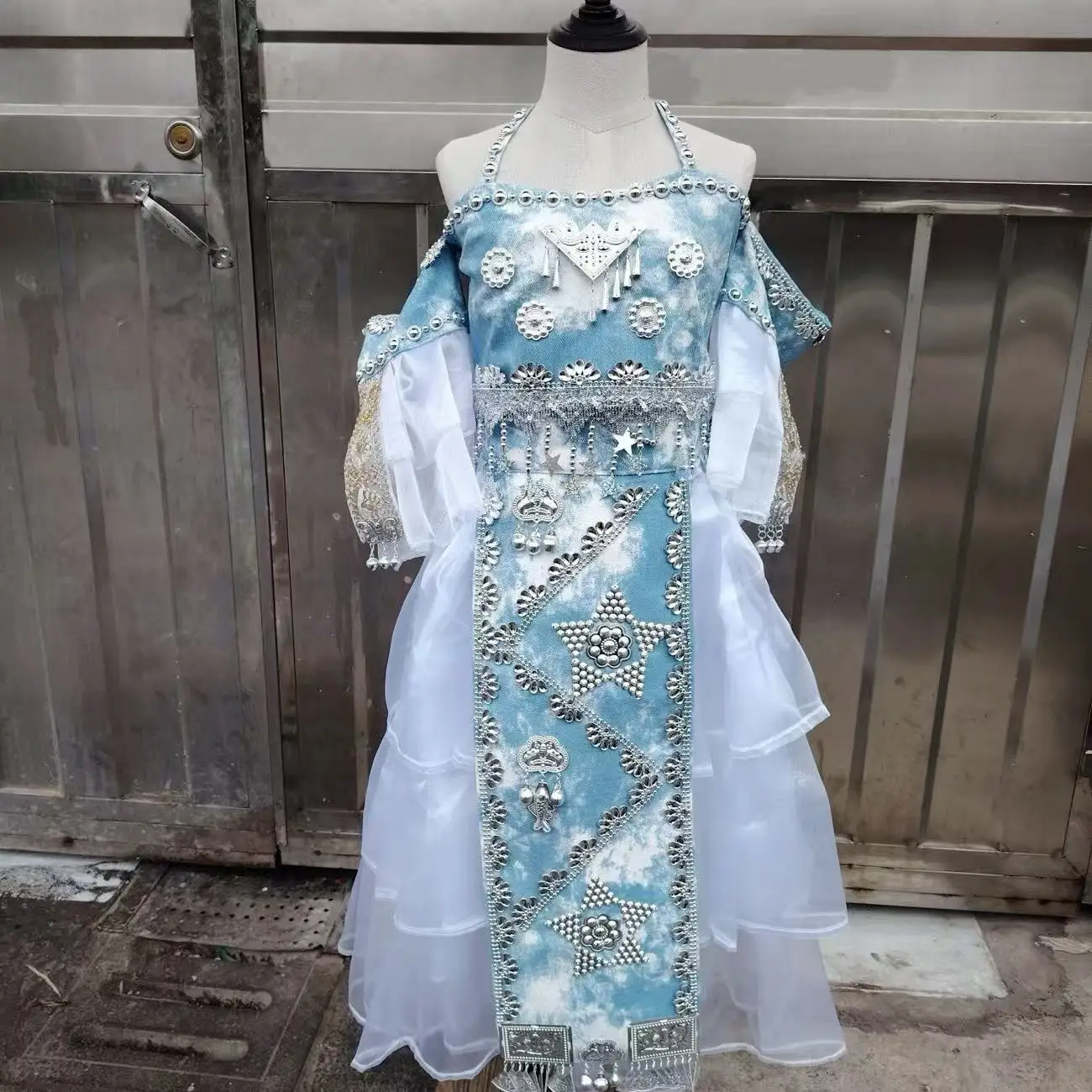 Strój dla dziewczynek Miaojiang, kostium Hmong, egzotyczny strój etniczny mniejszości narodowych, tradycyjny strój w stylu narodowym, stroje sceniczne, strój świąteczny