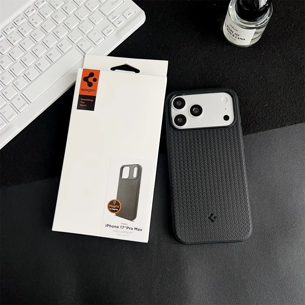 Spigen TPU Matt Magnetische Softcase für iPhone 17 Pro Max 16 Plus 15 14 13 12 11 Pro Max Air für MagSafe Kabelloses Laden Hülle