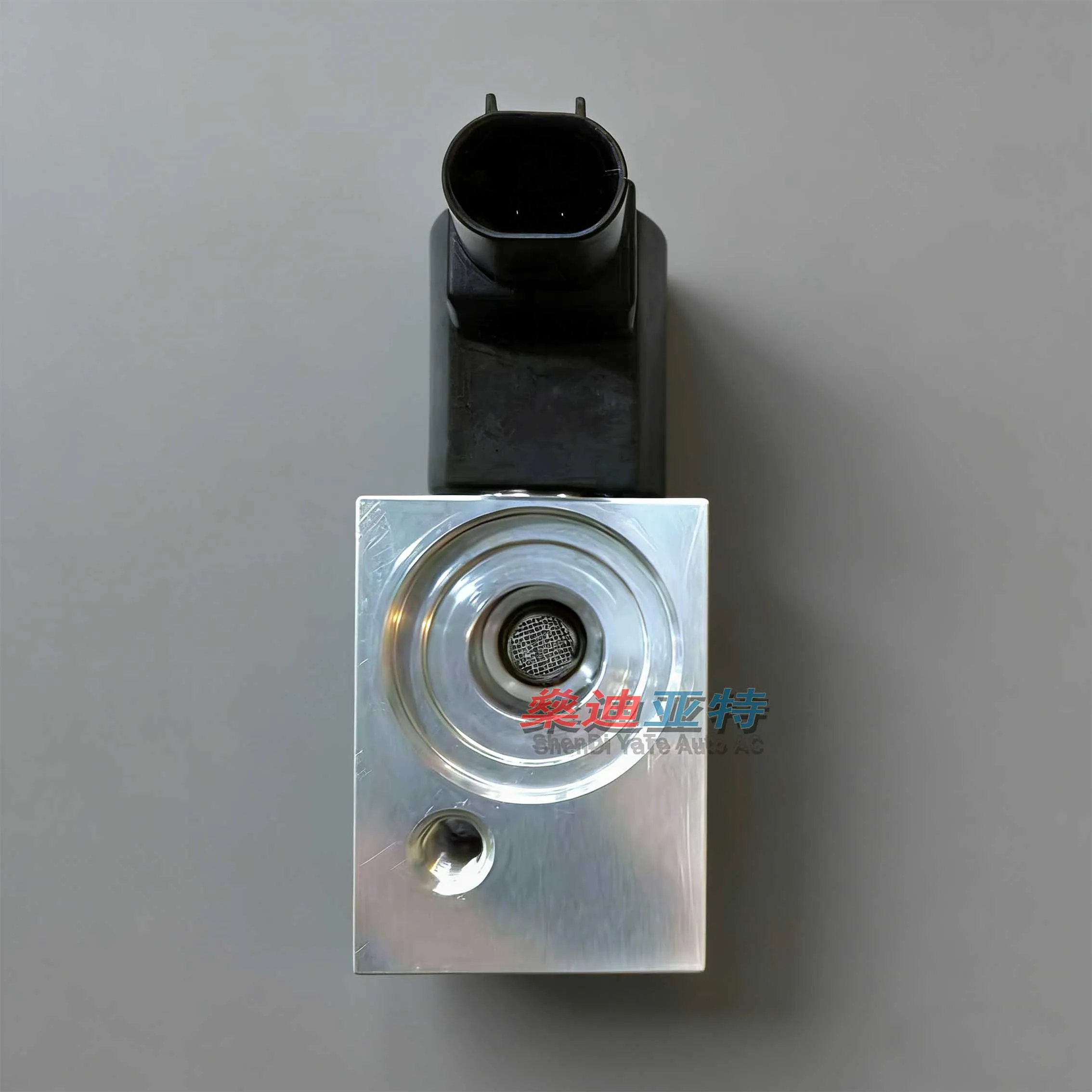 

2228300184 A/C Rear Expansion Valve For 14-20 Maybach X222 Z223 S450 S600 S680 Mercedes Benz W222 W223 2228305206 2228308604