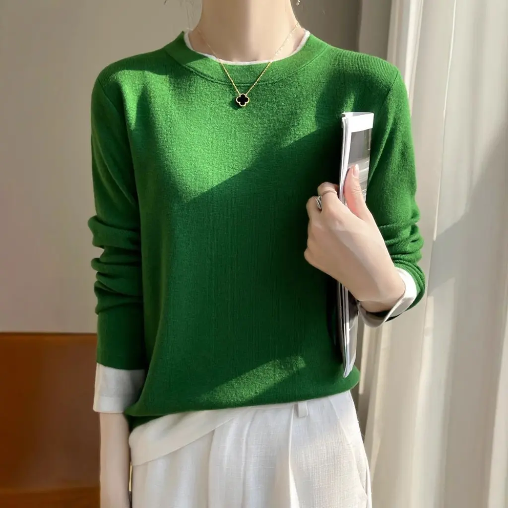 

Women's Slim Fit Contrast Color round Neck Sweater Soft Waxy Fabric Two-Piece Base Shirt for Spring And Autumn