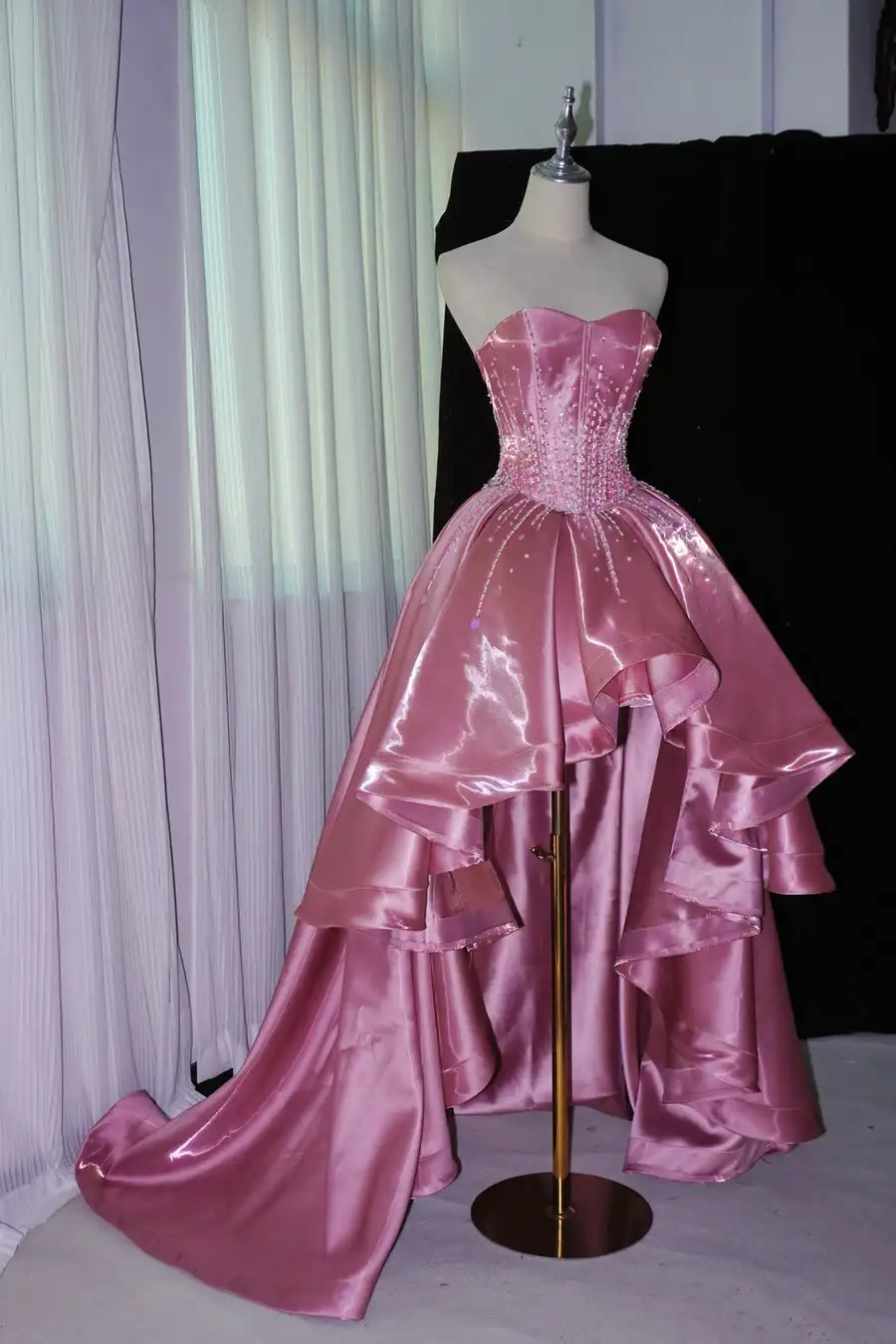 Customized Luxury Prince Prom Dresses Strapless Pink Satin Crystal Beaded Bodice Formal Women Party Evening Dresses Floor-Length