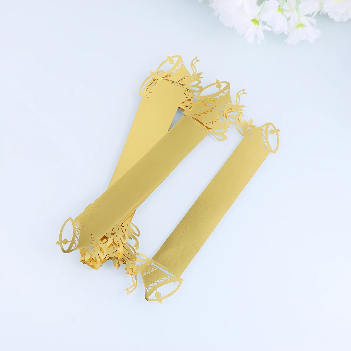 

50PCS Napkin Rings Elegant Paper Bell Design Serviette Holders Buckles For Wedding Banquet Decorations Practical Kitchen Bar