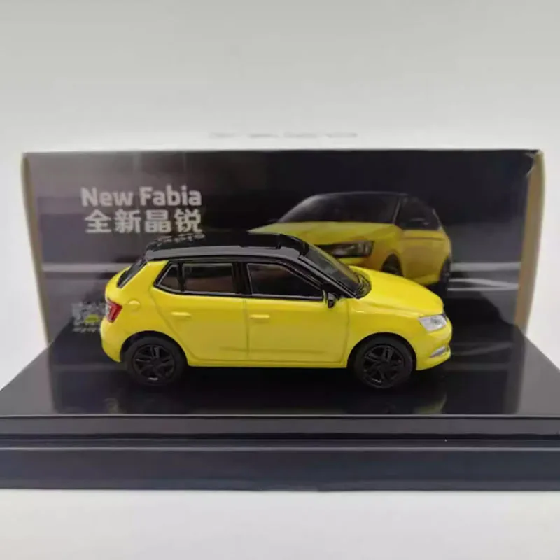 Diecast Alloy 1/64 Skoda New Fabia 30th Anniversary Edition Set