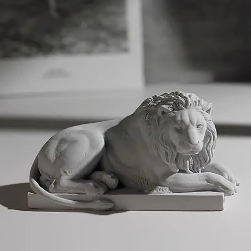 Classic Lying Lion Sculpture, Minimalist Desktop, Home Scenery, Office Desk, Mini Gypsum Decorations