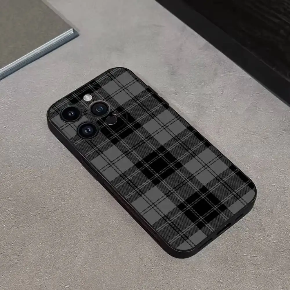 스코틀랜드 체크 패브릭 아이폰 케이스 (아이폰 17,16,15,14,13,12,프로,맥스,플러스,E,SE4,에어,미니용) 블랙 소프트 커버