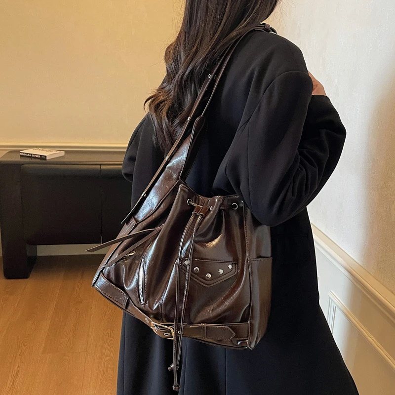 

Elegant Women’s Leather Classic Fashion Shoulder Trendy Designer Tote Bag Luxury Crossbody Handbag For Daily Urban Chic Style