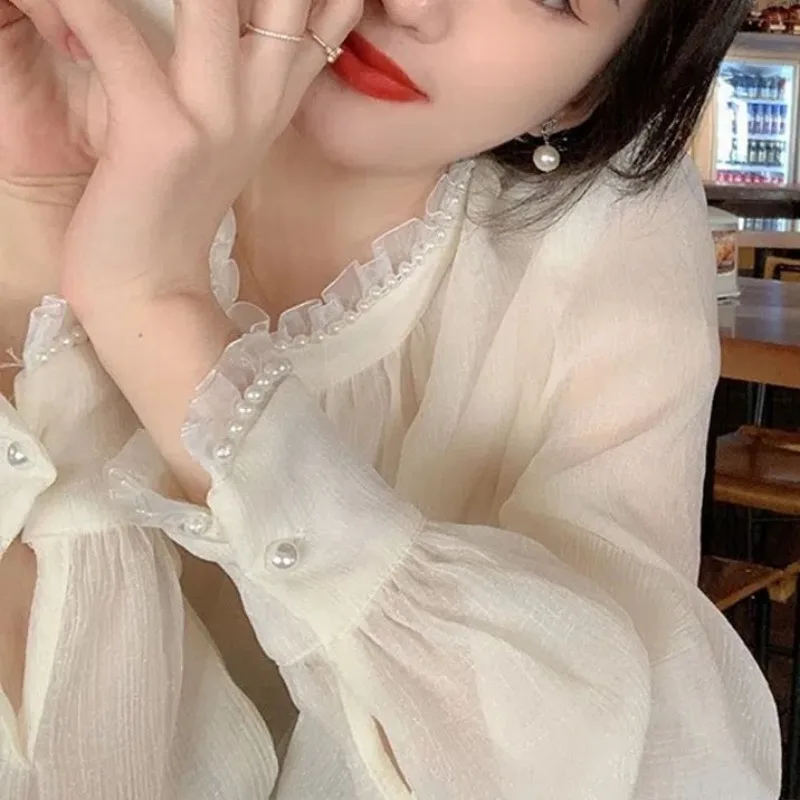 

Женская рубашка с полуводолазкой и кружевным низом осень-зима, многослойная с грибком, сладкий темперамент, многослойная рубашка с шифоновым топом