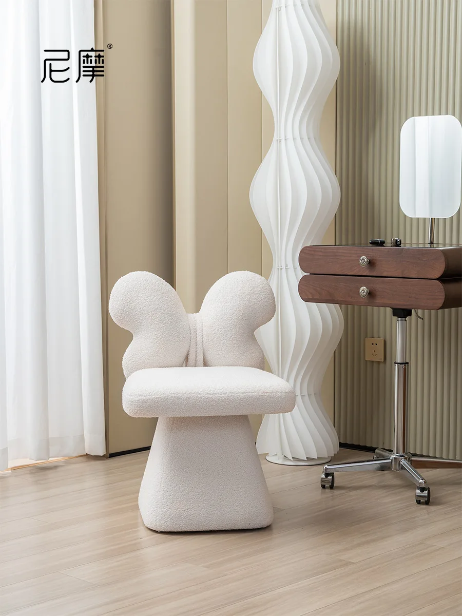 

Nemo's new designer minimalist cream butterfly chair, bedroom revolving makeup chair, light luxury high-end dressing stool