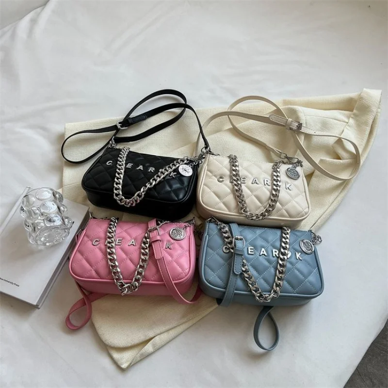 

High-End Ladies Handbag Made Of Ravine-Printed Leather Featuring Casual Paris High-End Daily Chic Style​