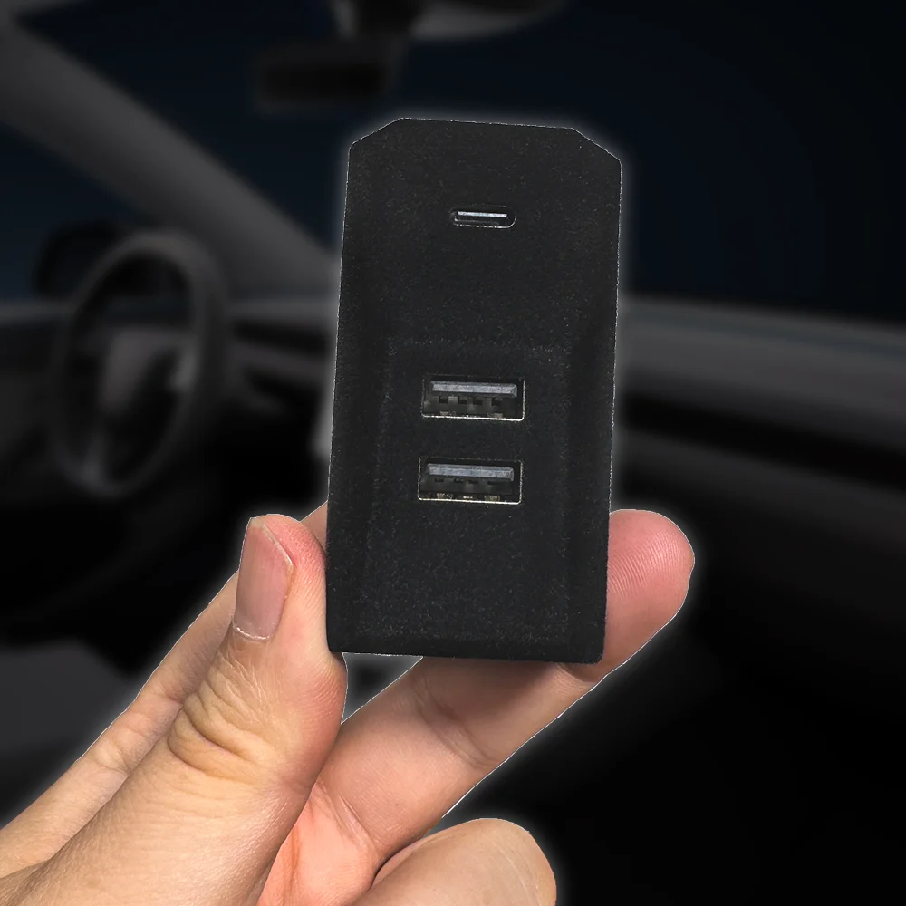 USB hub in use, charging multiple devices