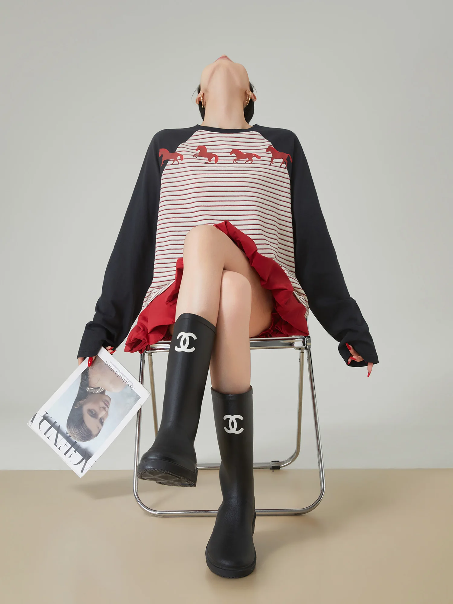 

Женская футболка в стиле ретро с американским принтом и полосками на плечах, свободного кроя, базовая, из полиэстера, для весеннего повседневного образа