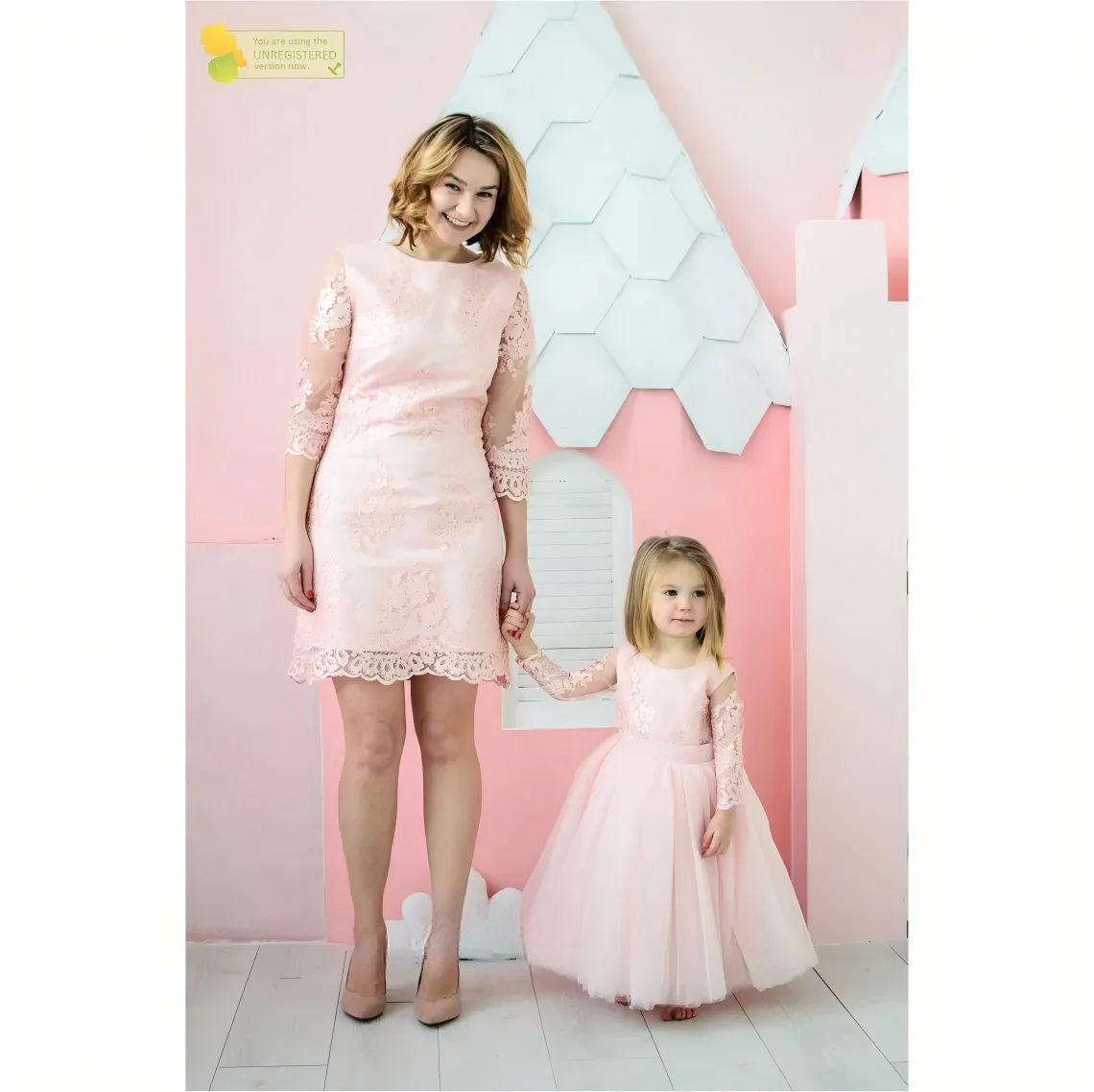 graceful-peach-lace-mother-and-daughter-matching-dresses-photoshoot-outfit-boat-neck-and-half-sleeve-short-mommy-and-me-dress