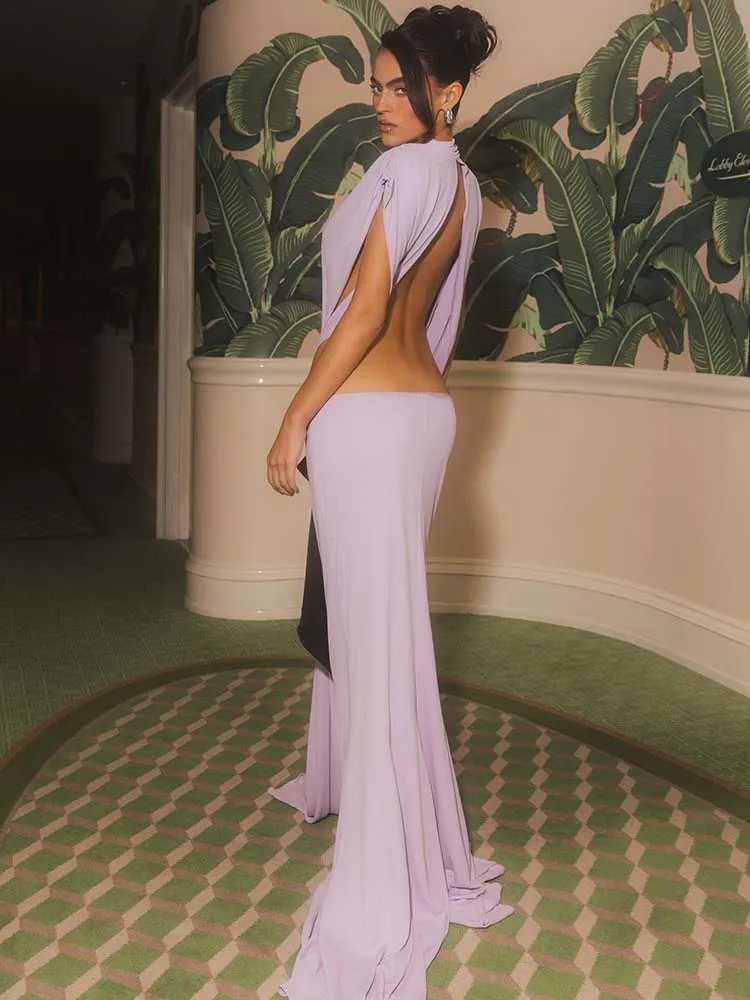 فستان VC Chic غير متماثل أرجواني مع تفاصيل مقصوصة وفيونكة سوداء لحدث الموضة إلى الأمام