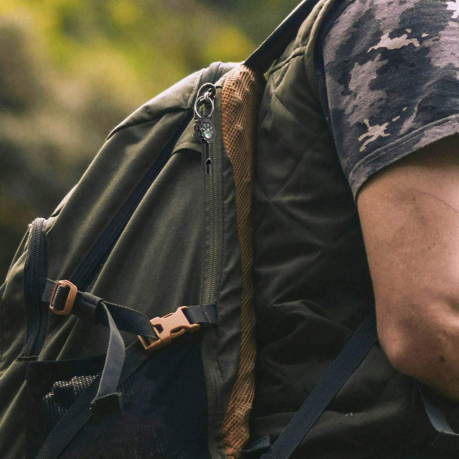 

Two-in-One Portable Black Whistle Compass Keychain Outdoor Camping Hiking Survival Emergency Direction Finding Accessory