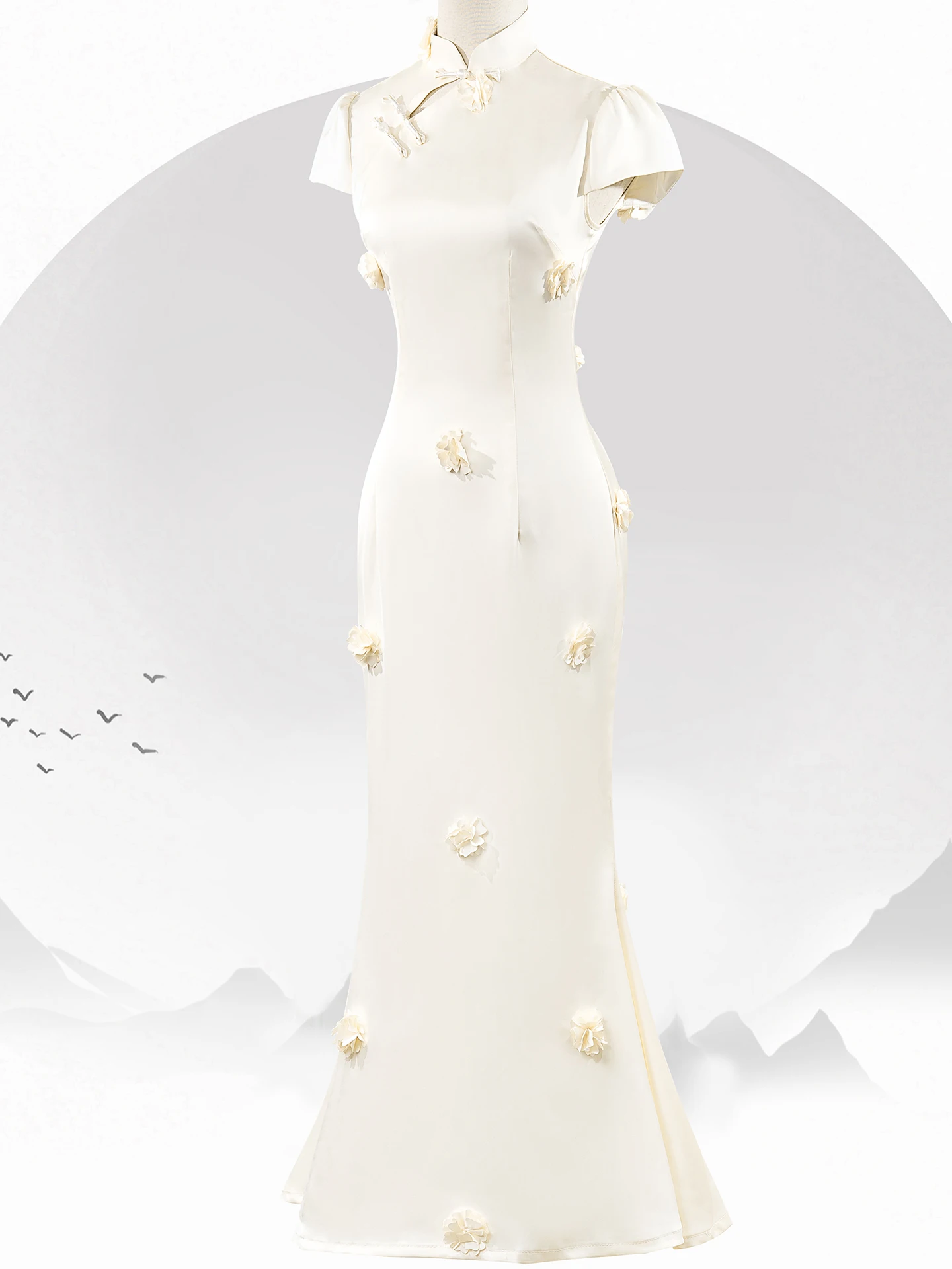 

Белое атласное ципао с хвостом русалки, обновленная версия, для помолвки, в стиле ретро, средней длины, с коротким рукавом, длинное.