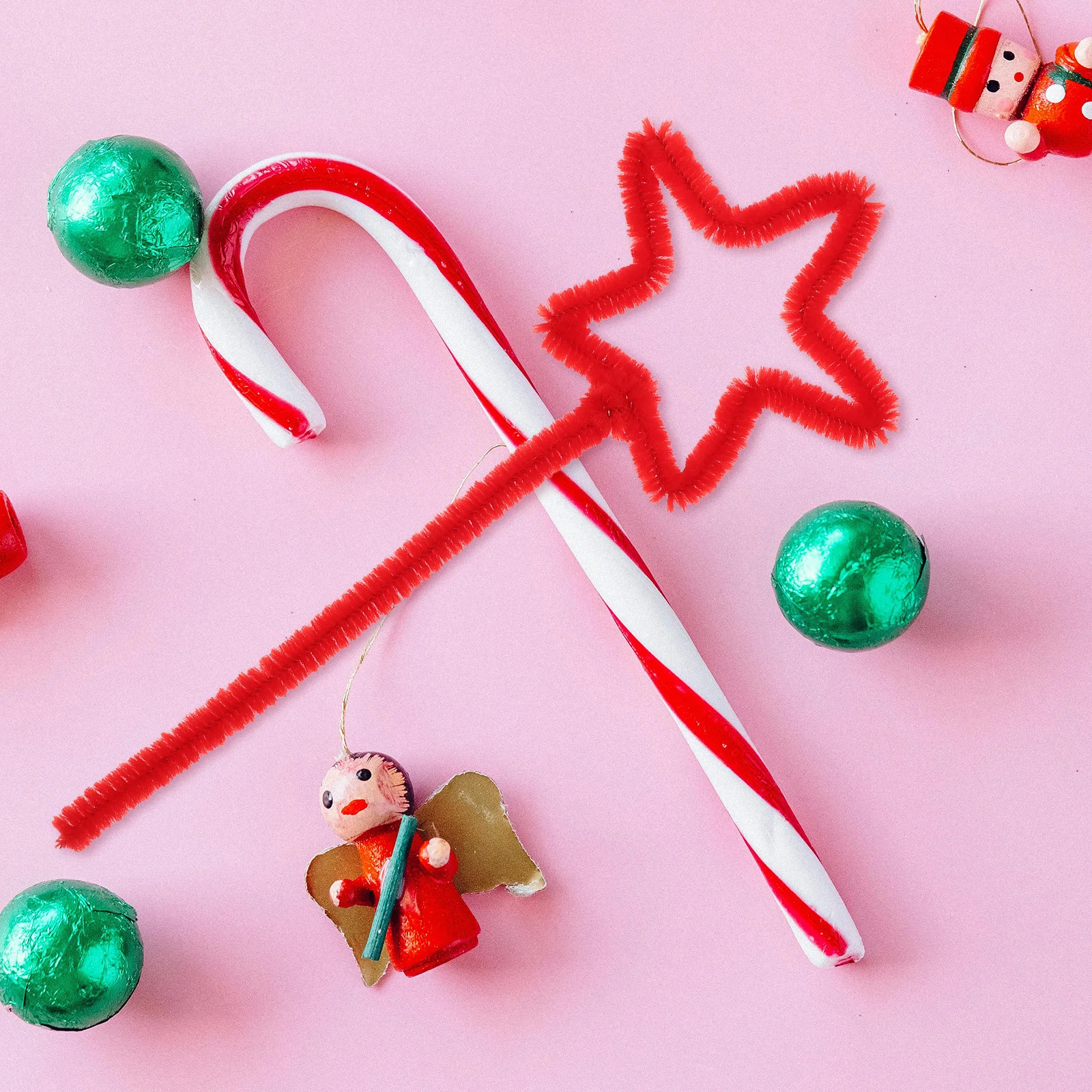 

200Pcs Chenille Stems Material Kit DIY Craft Supplies for Kids and Adults Art Projects Classroom Activities Christmas