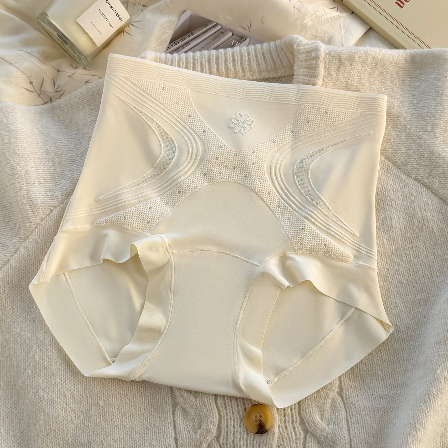 1 piece white