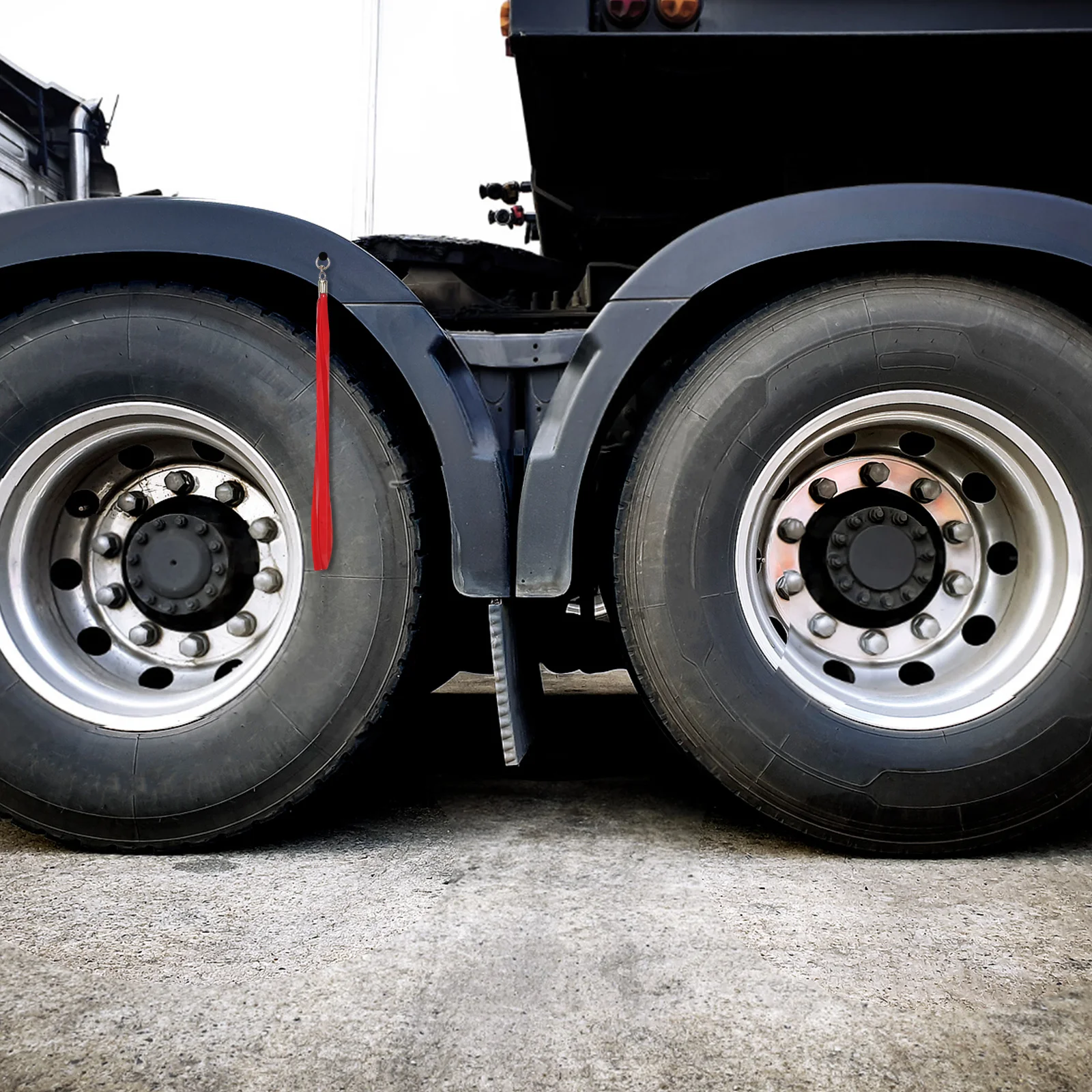 

Truck Wheel Trim Mud Guard Strip Sturdy PVC Truck Accessory Mudflap Strip for Exterior Tire Splash Guard and Mud Removal