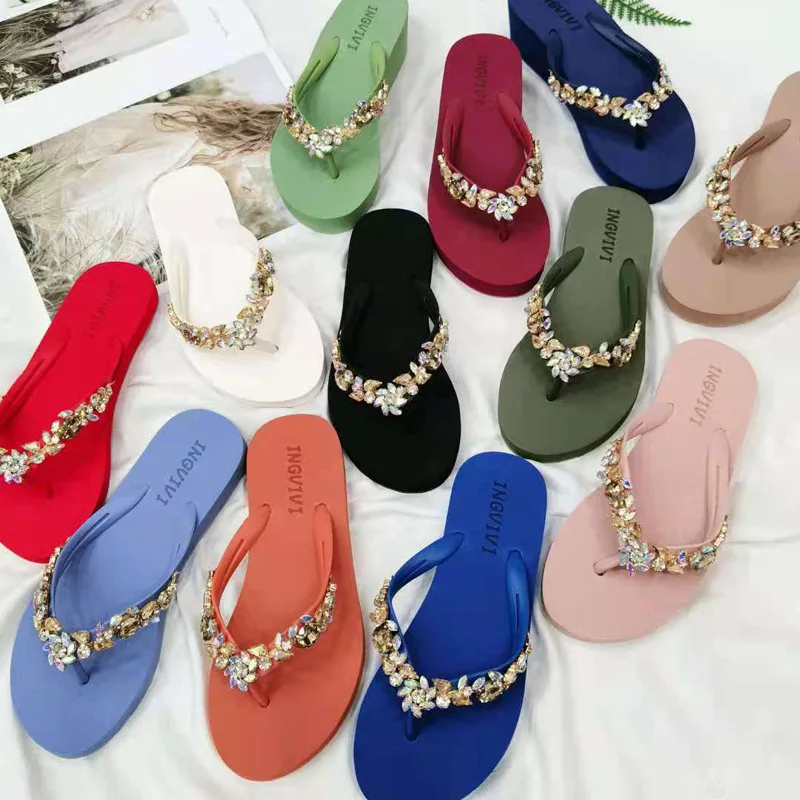 Slippers Women Glitter Flip Flops Summer 2024 Fashion Outdoor Rhinestone Chain Wedge Beach Slippers Jelly Hawaiian Flat Sandals