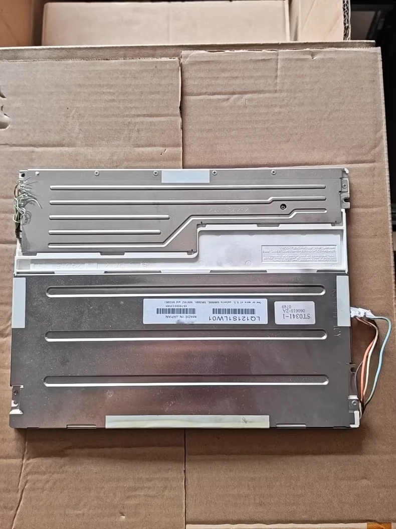 

Проверенный, исправный ЖК-экран LQ121S1LW01 с диагональю 12,1 дюйма