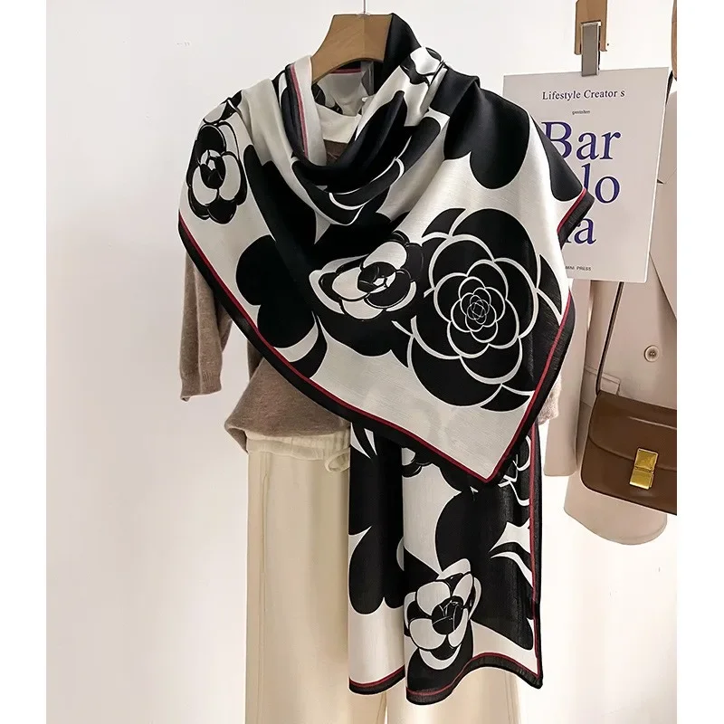 

Fashion Flowers Ladies Scarf Thin Breathable Soft Cozy Shawl Spring Summer Windproof Sunscreen Travel Scarf For Women