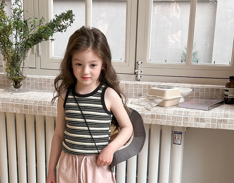 2026 Small and Medium Sized Children's Tank Top Girls' Korean Strips Kids Fashion All-match Cute Top