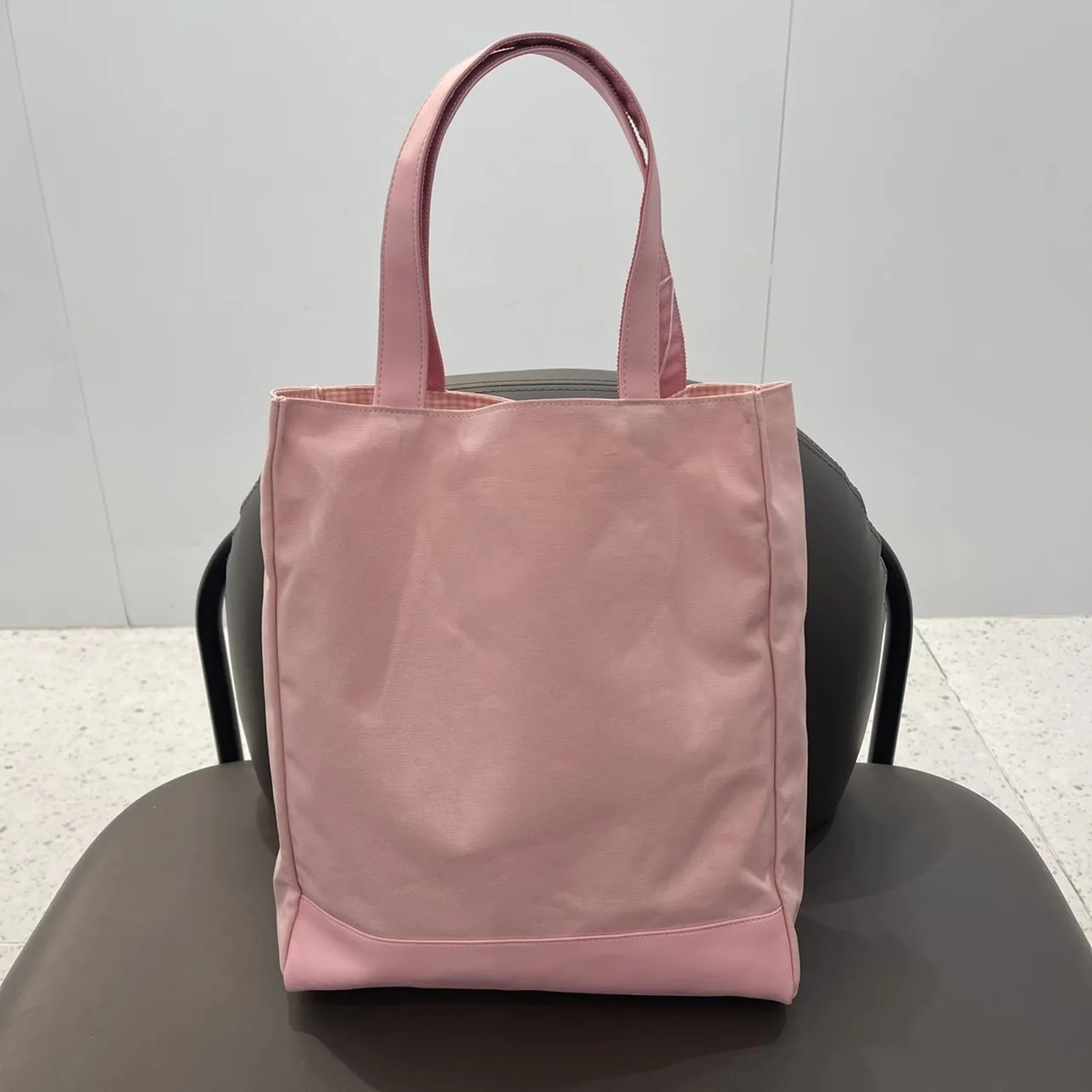 Japan Familiar Cartoon Pink Bag Kawaii Cartoon Embroidered One Shoulder Handheld Tote Bag 574512/574510