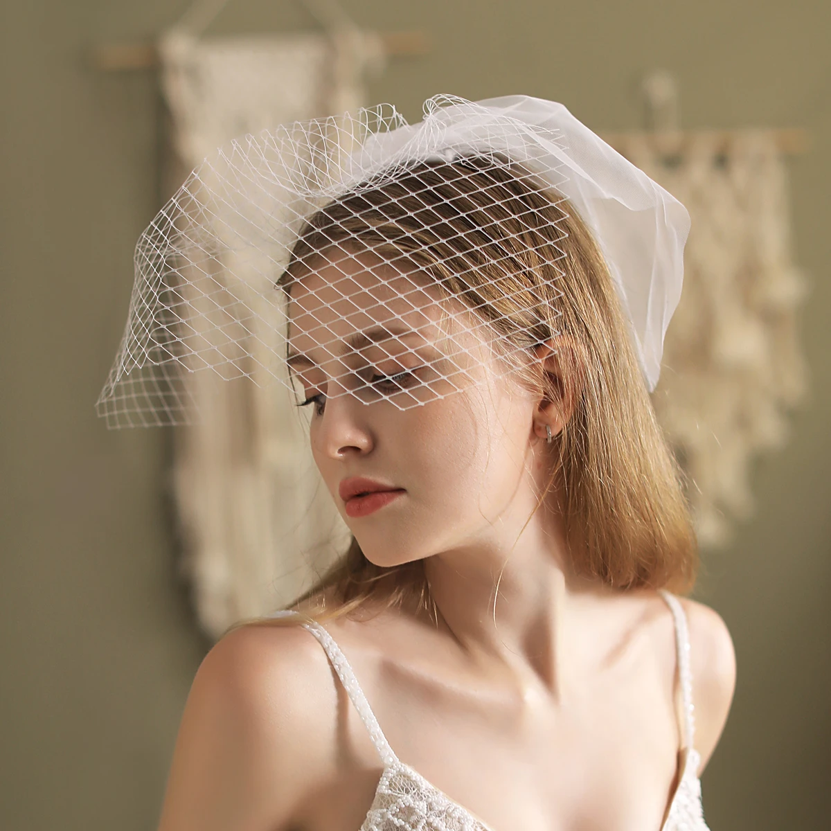 Handmade Elegant Blusher Veil Two-Layer Tulle Net Wedding Bridal Cage Headdress Short White Veil V833