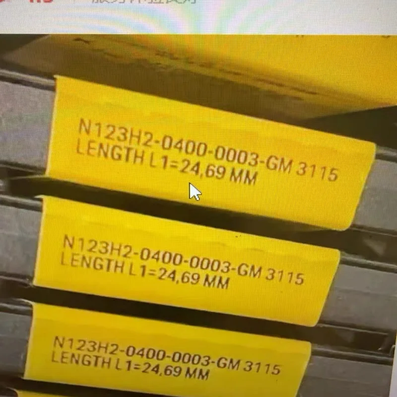 

Hard alloy cutting blades N123H2-0400-0003-CR 1125
