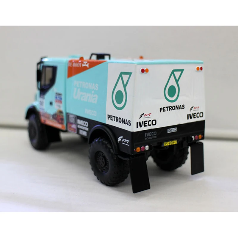 Diecast Alloy 1:43 Scale DAKAR IVECO Powerstar Racing Cars Model Adult Toys Classic Nostalgia Souvenir Gifts Static Display